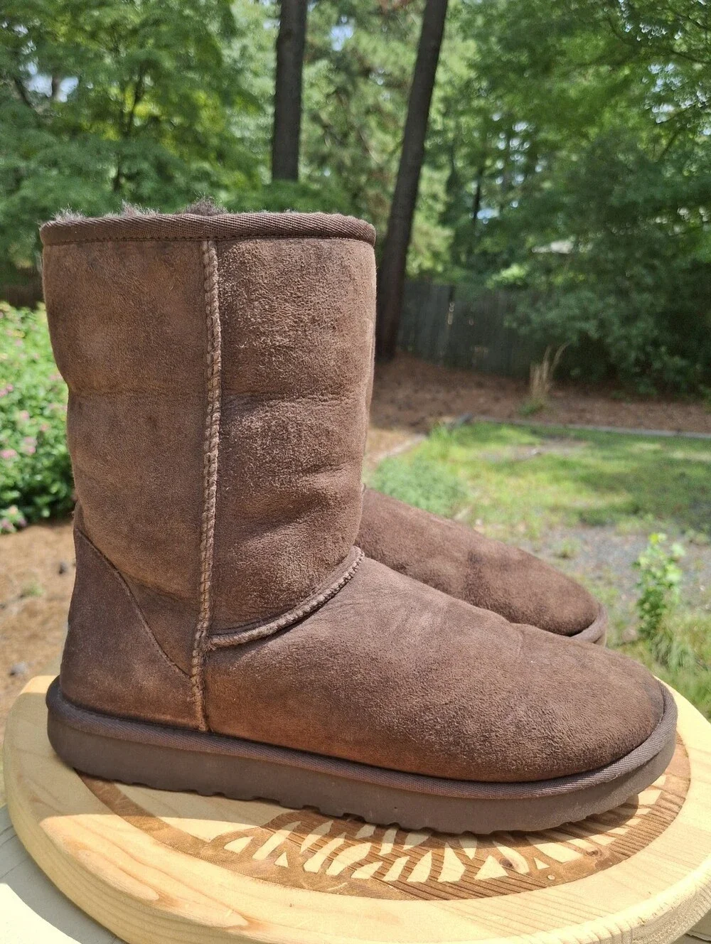 UGG Women's Classic Chocolate Brown Suede Sherling Lined Short II Boots Sz 10